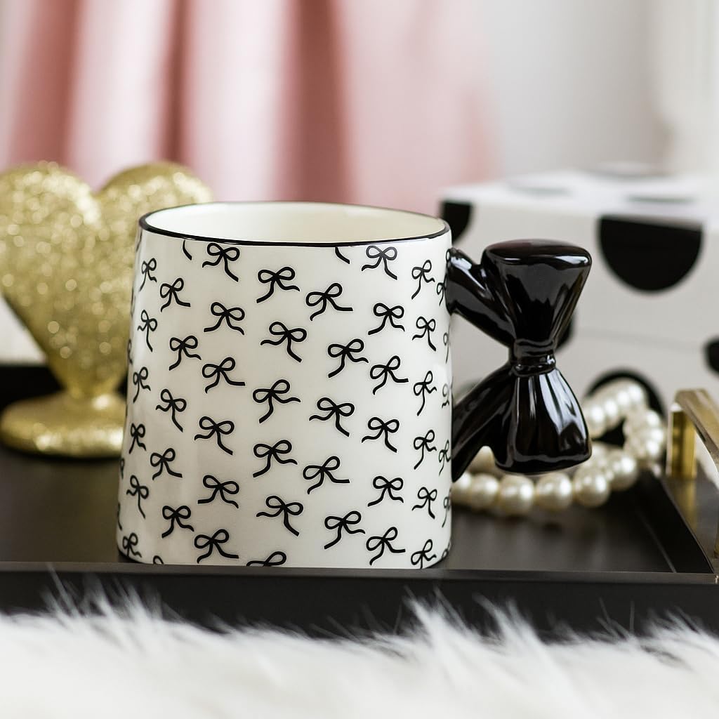 10 Strawberry Street Black Bow Mugs, Set of 4