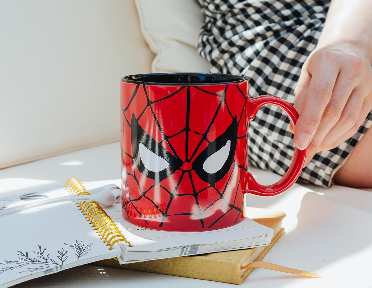 Silver Buffalo Marvel Spider-Man Face Jumbo Ceramic Coffee Mug, 20-Ounces, Red(Pack of 1)